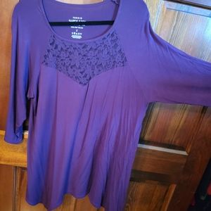 Torrid sz 2 shirt
